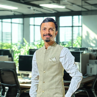 Chintan Mahida Chief Executive Officer – Jalark Solar Solutions